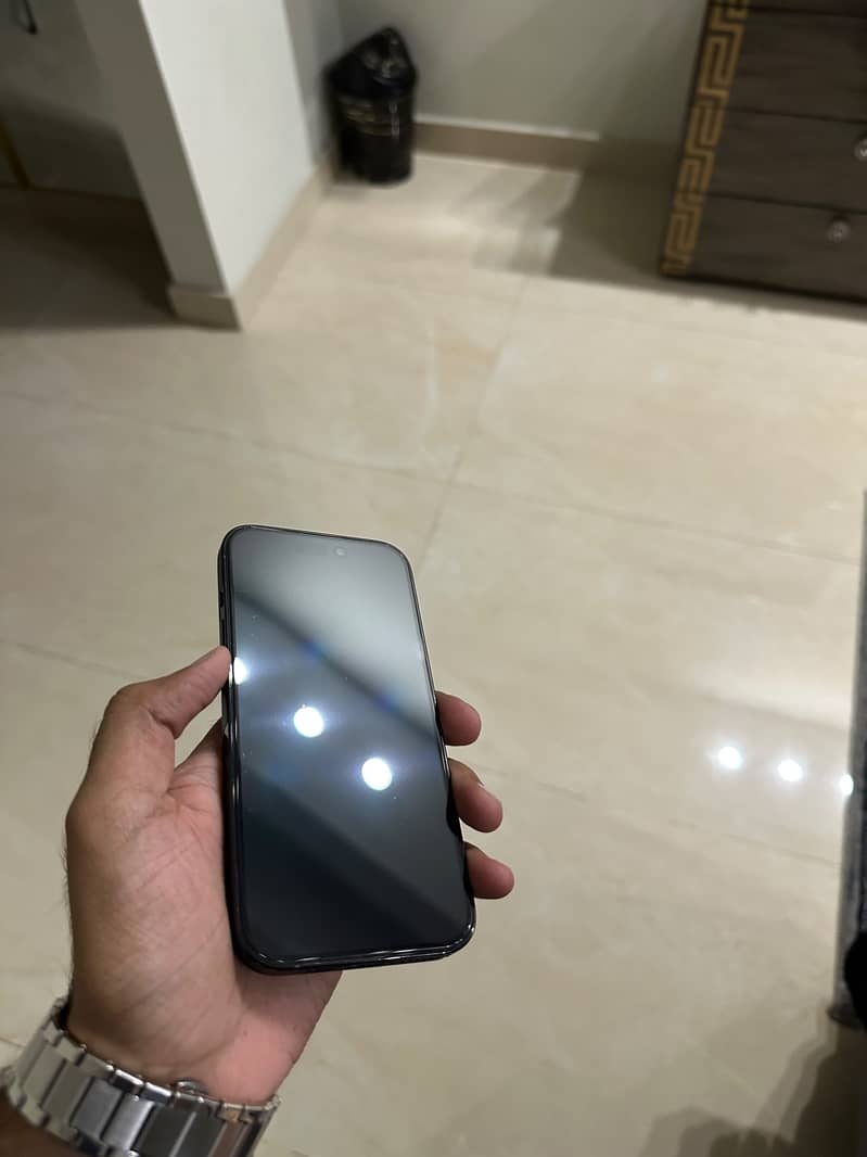 Apple iPhone 14 Pro 3