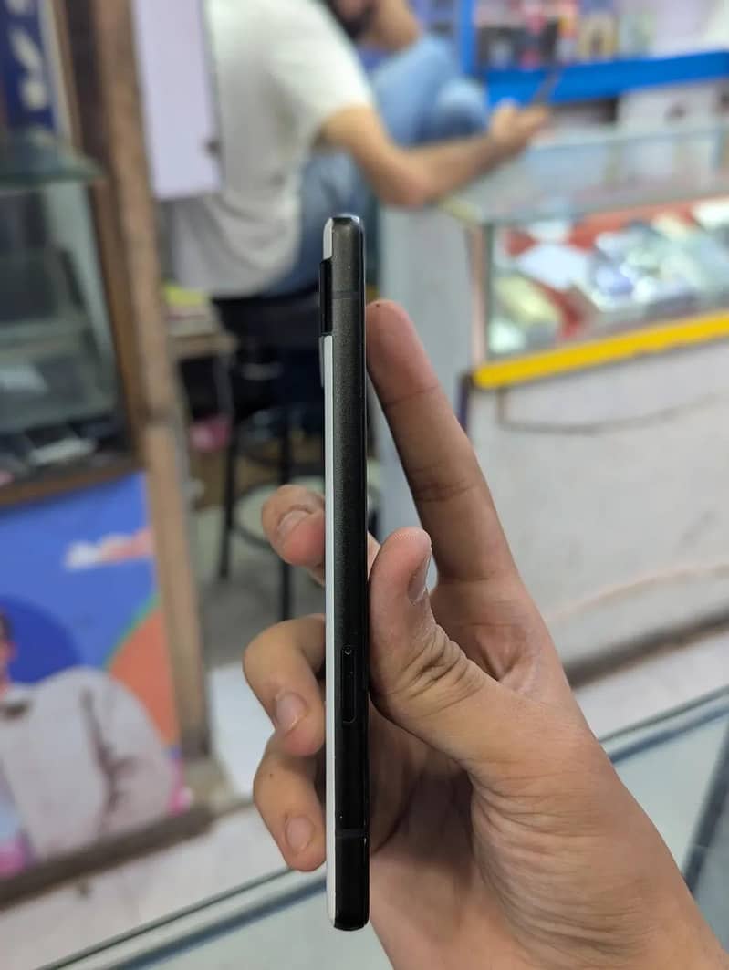 Google Pixel 6a 1