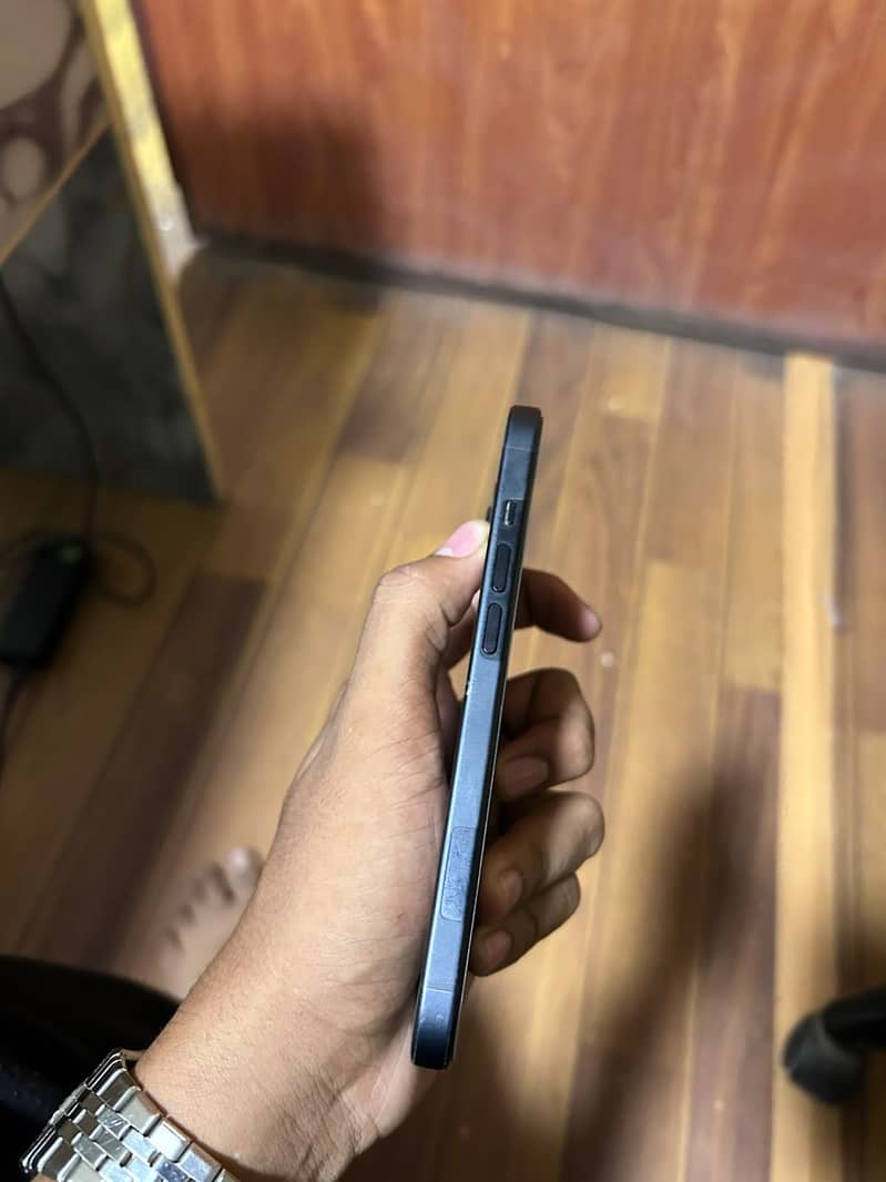 Apple iPhone 15 1