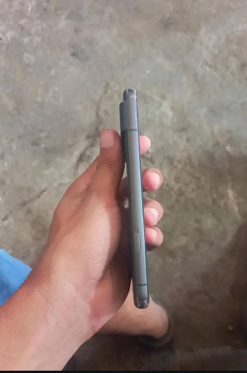 Google Pixel 8 2