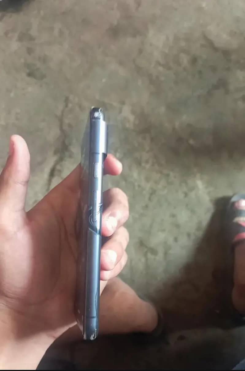 Google Pixel 8 3