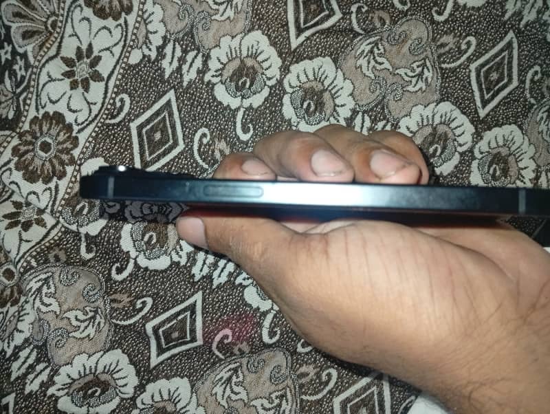 Apple iPhone 15 3
