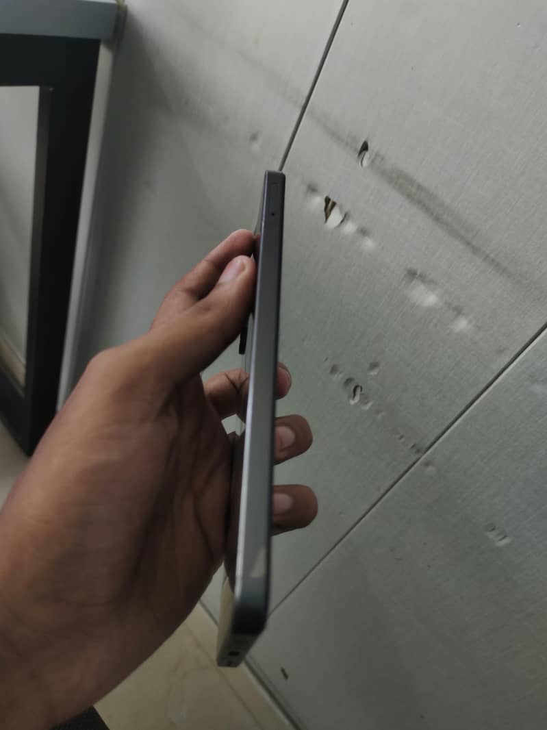 Realme Note 60x 3