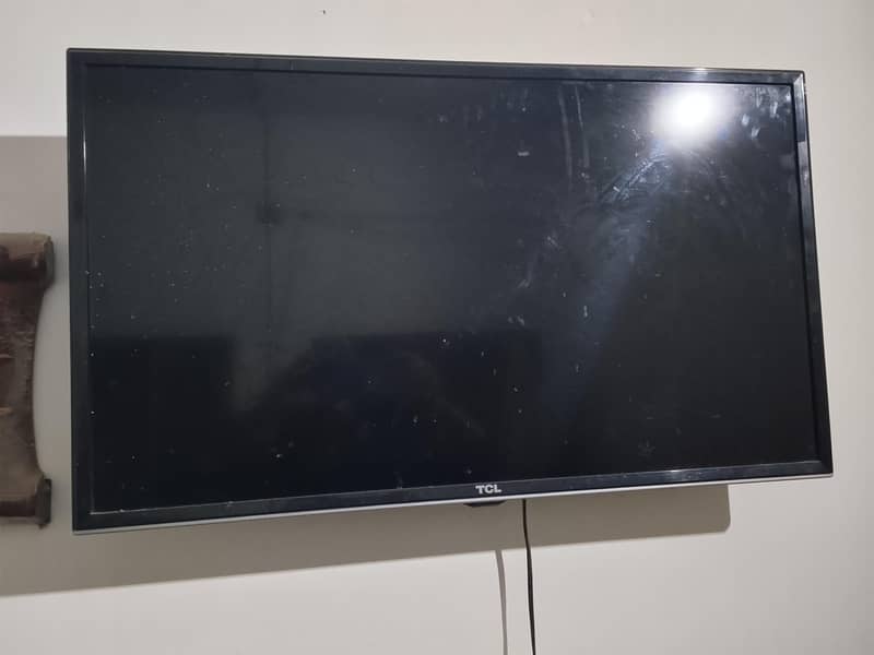 Tcl  LCD 2