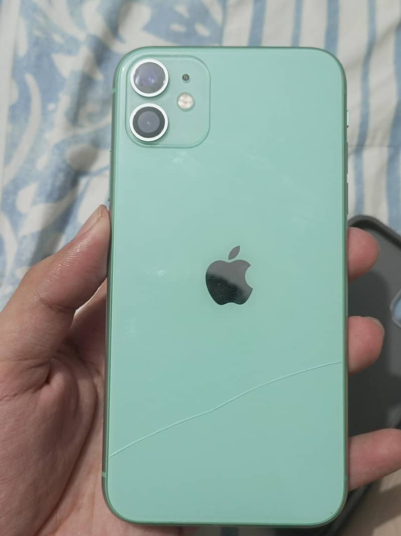 Apple iPhone 11 3