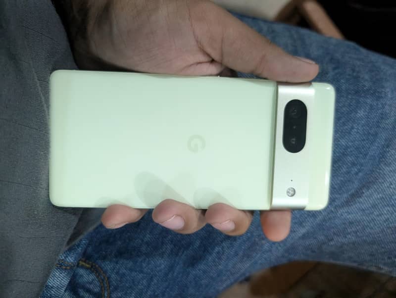 Google Pixel 7 3