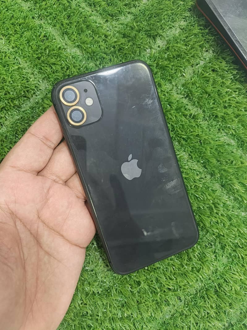 Apple iPhone 11 0