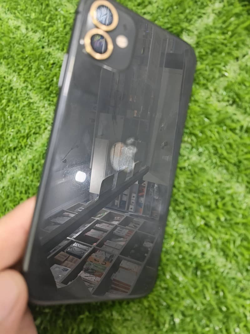 Apple iPhone 11 6