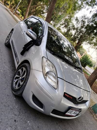 Toyota Vitz Yaris 2007 model 2012 London import geniun condition