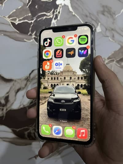 Apple iPhone 11 Pro Max | Clean Condition | For Sell