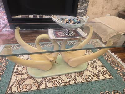 center table with side tables