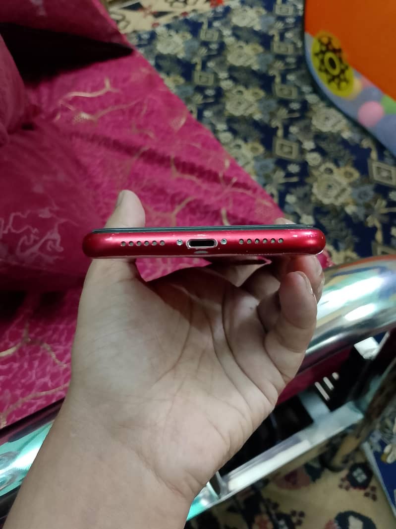 Apple iPhone 11 3