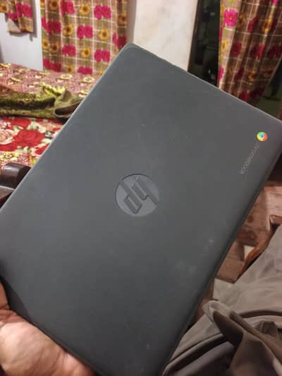 Chrome Book 4/32 Touch Screen