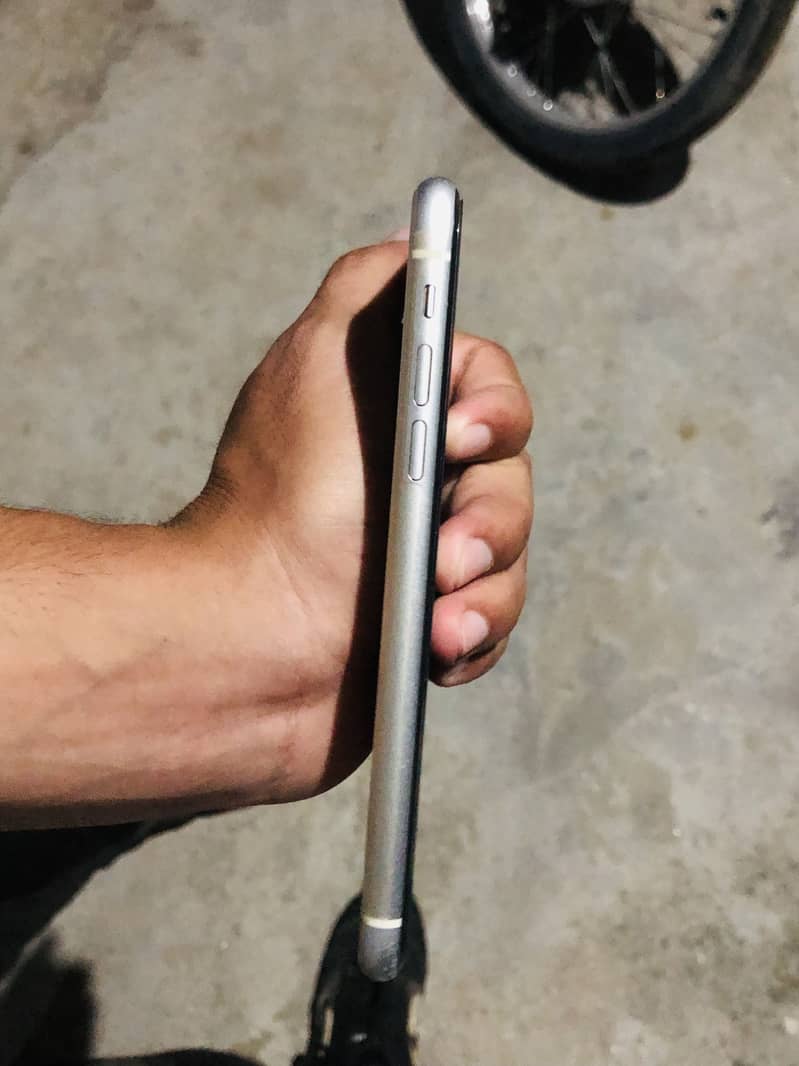 Apple iPhone XR 3