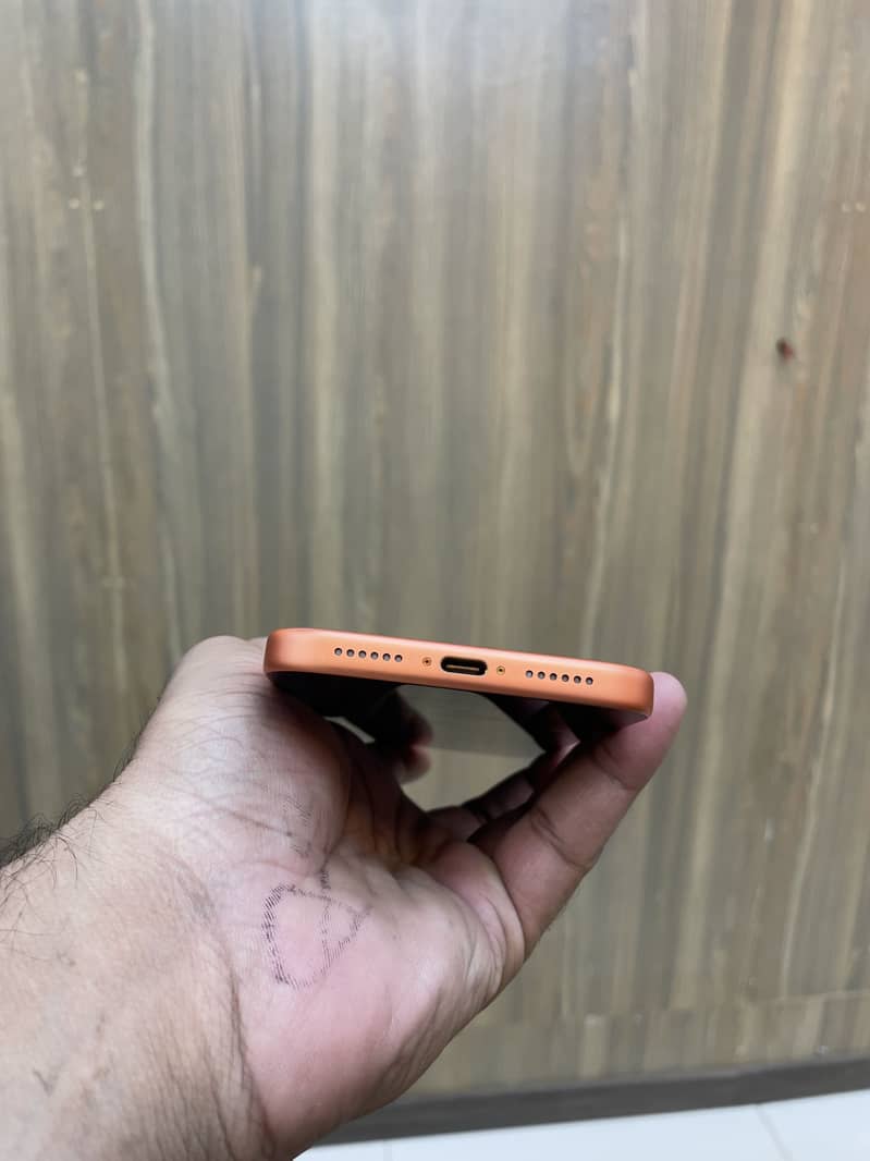Apple iPhone 17 Pro Max 3