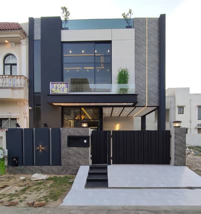 5 MARLA FULLY DESIGNER BANGLOW FOR SALE IN DHA PHASE 9 TOWN
