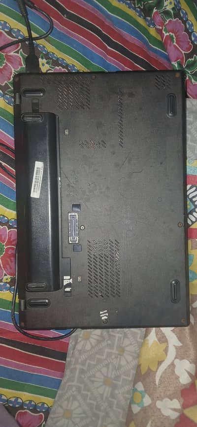 Lenovo ThinkPad X240 (4th Gen) Laptop for Sale – Rs 35,000