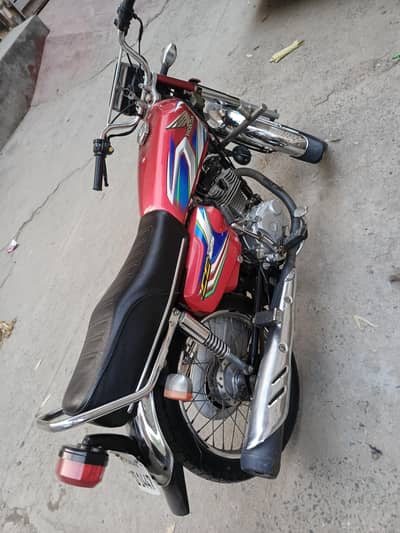125 honda. . 10. by9. .