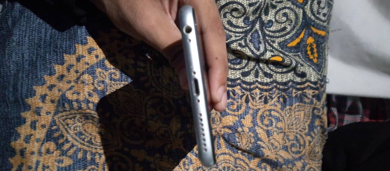 Apple iPhone 6S Plus 1