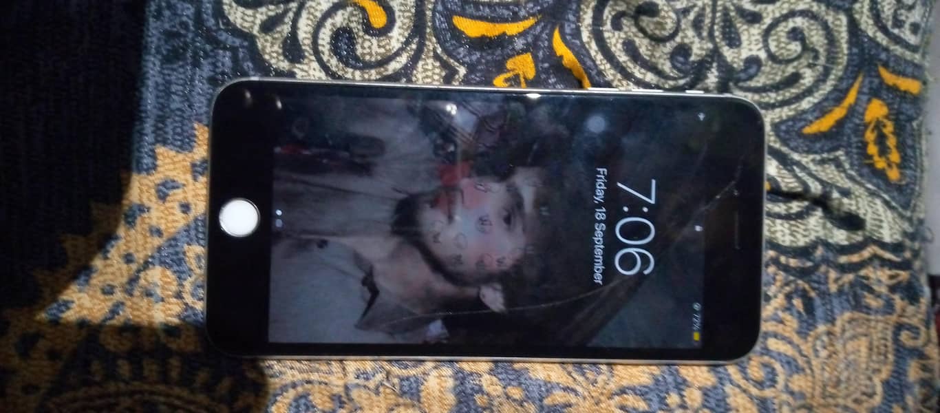 Apple iPhone 6S Plus 3