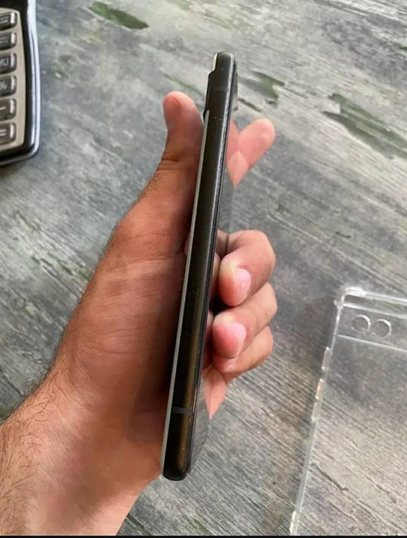 Google Pixel 6a 1