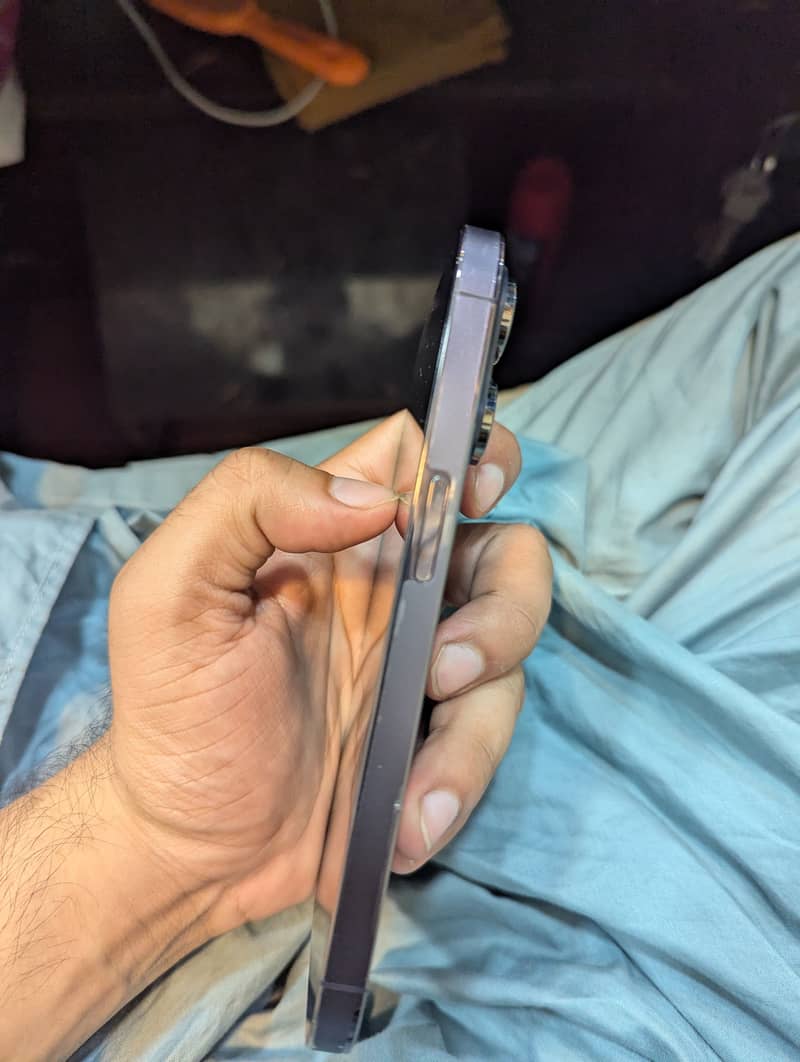 Apple iPhone 14 Pro 1