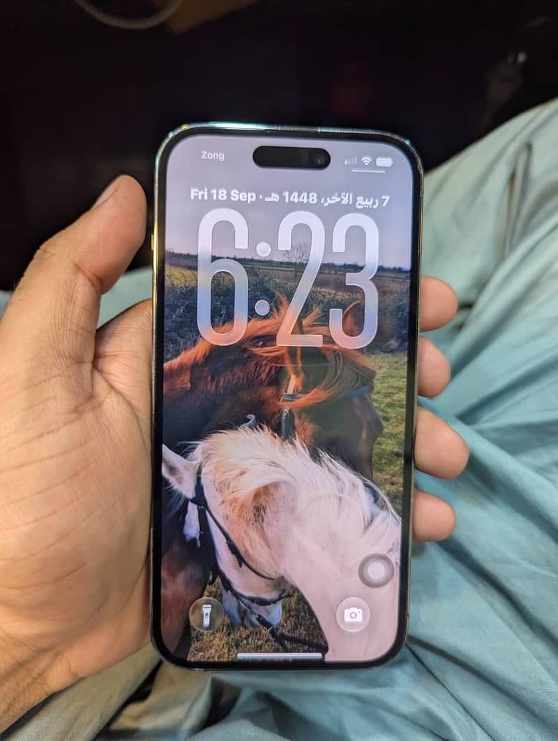 Apple iPhone 14 Pro 2
