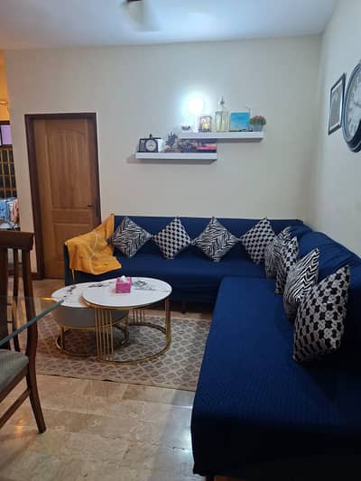 FLAT AVAILABLE FOR RENT 2 BED LOUNGE