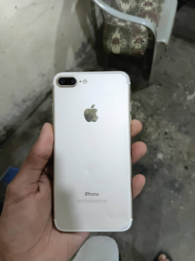 Apple iPhone 7 Plus 0