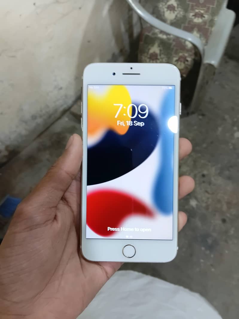 Apple iPhone 7 Plus 2