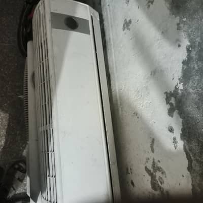 gree 1.5 ton split non inverter
