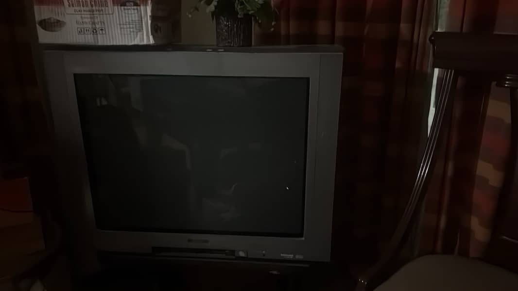 Old TV 0