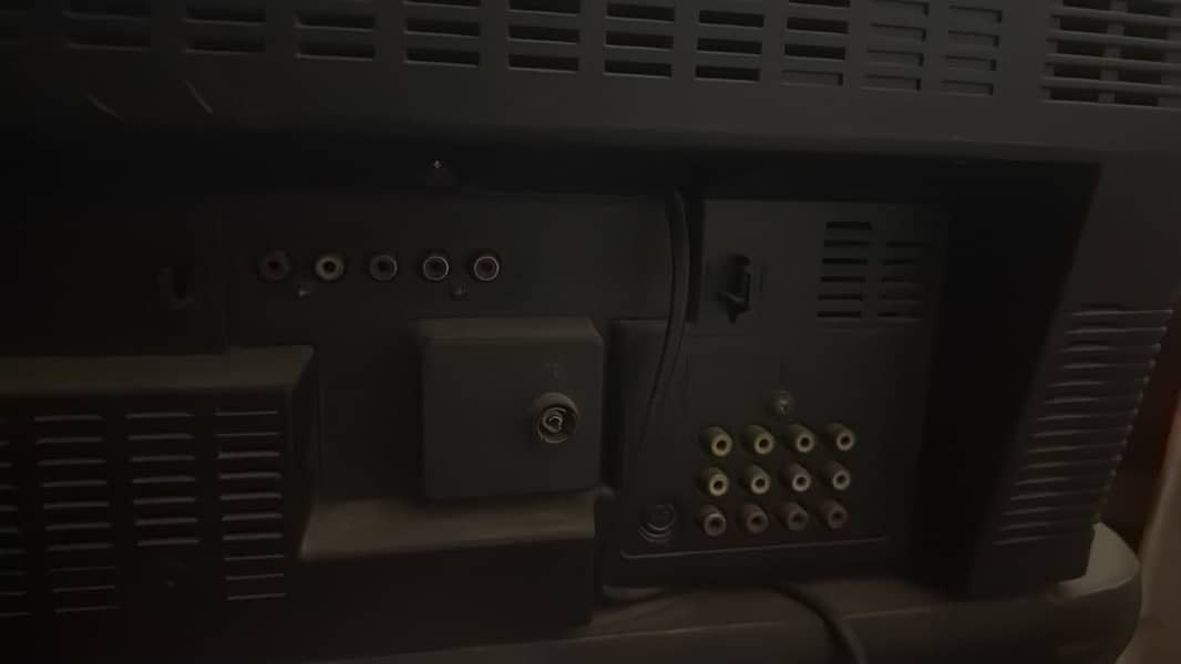 Old TV 1
