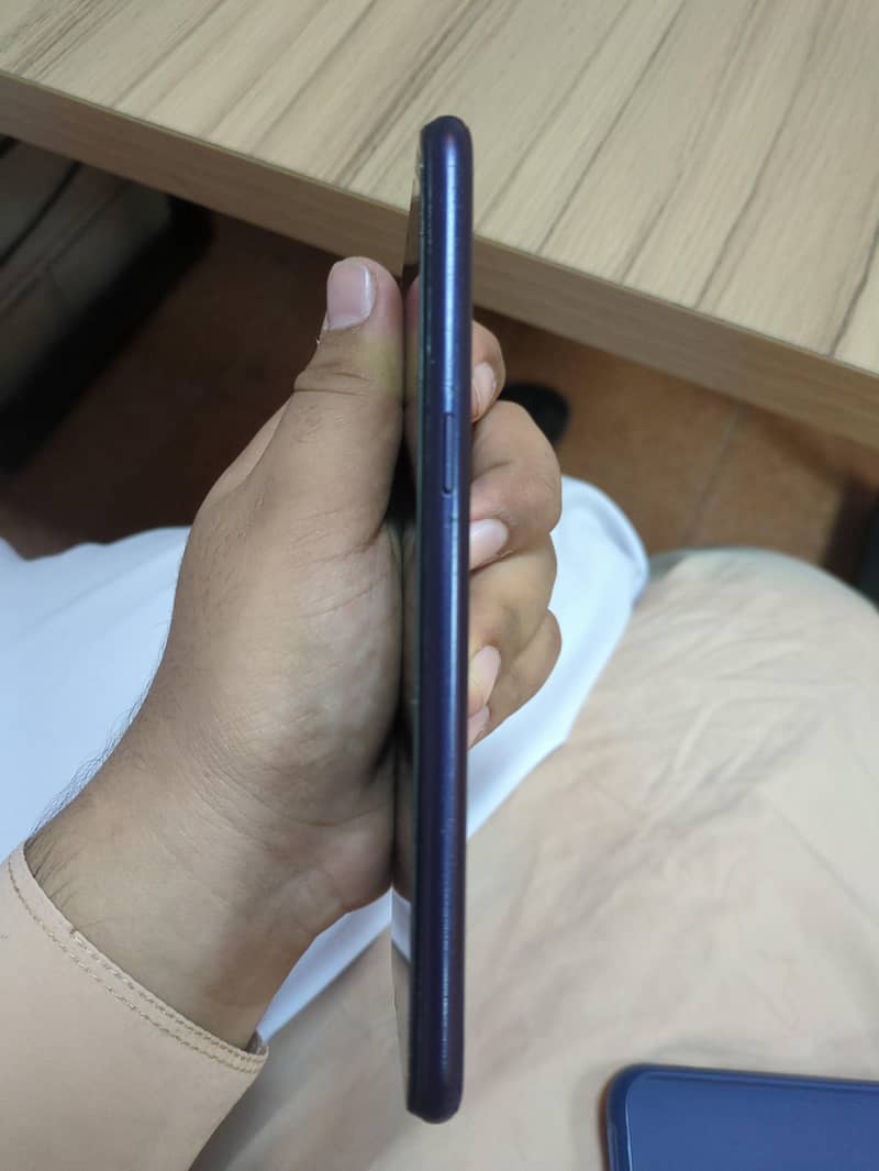 OPPO A3s 3