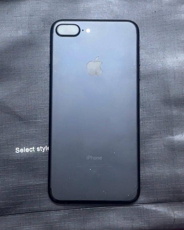 Apple iPhone 7 Plus 0