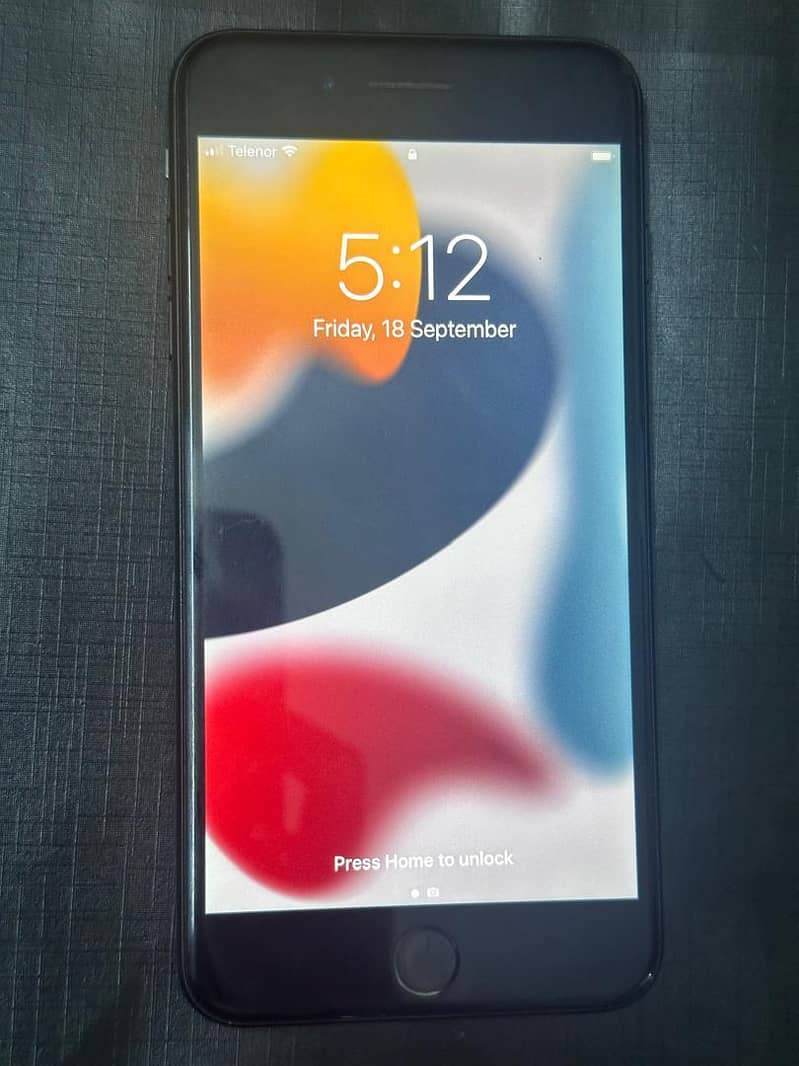 Apple iPhone 7 Plus 1