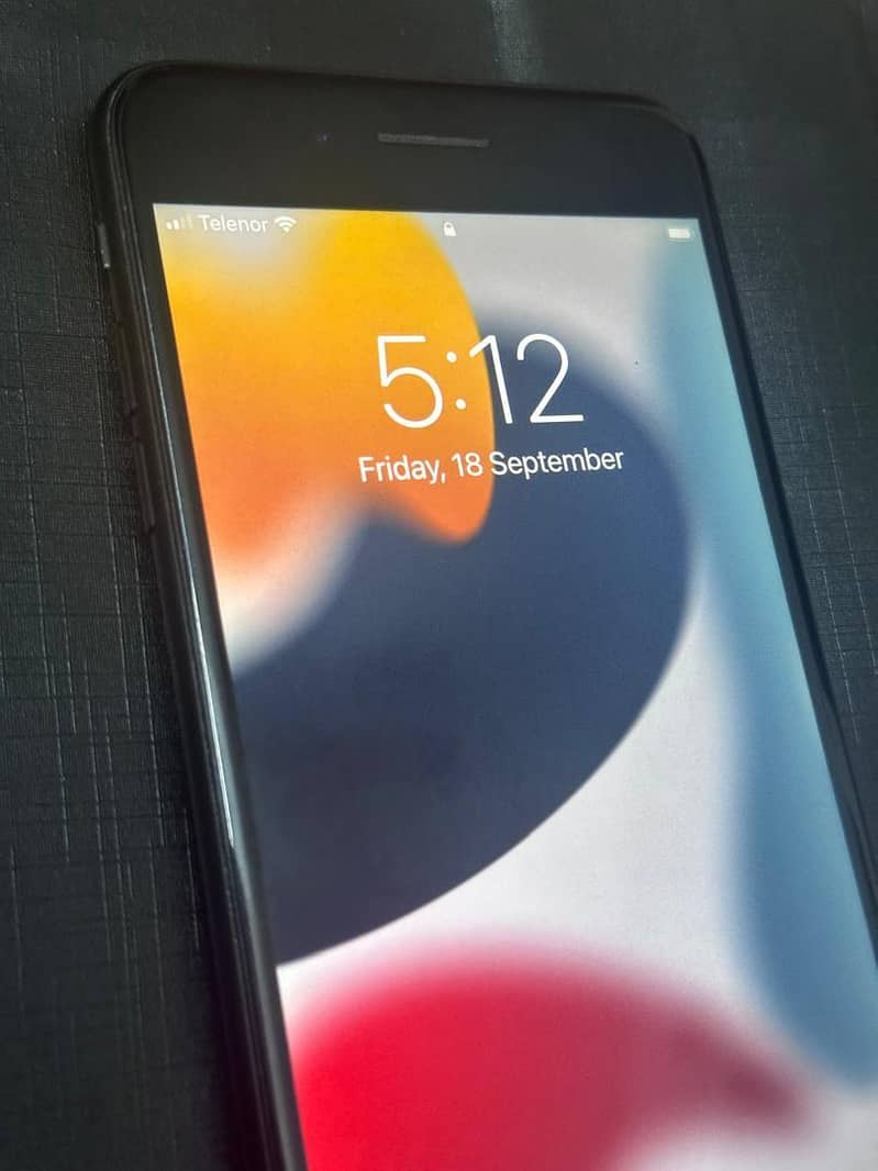 Apple iPhone 7 Plus 3