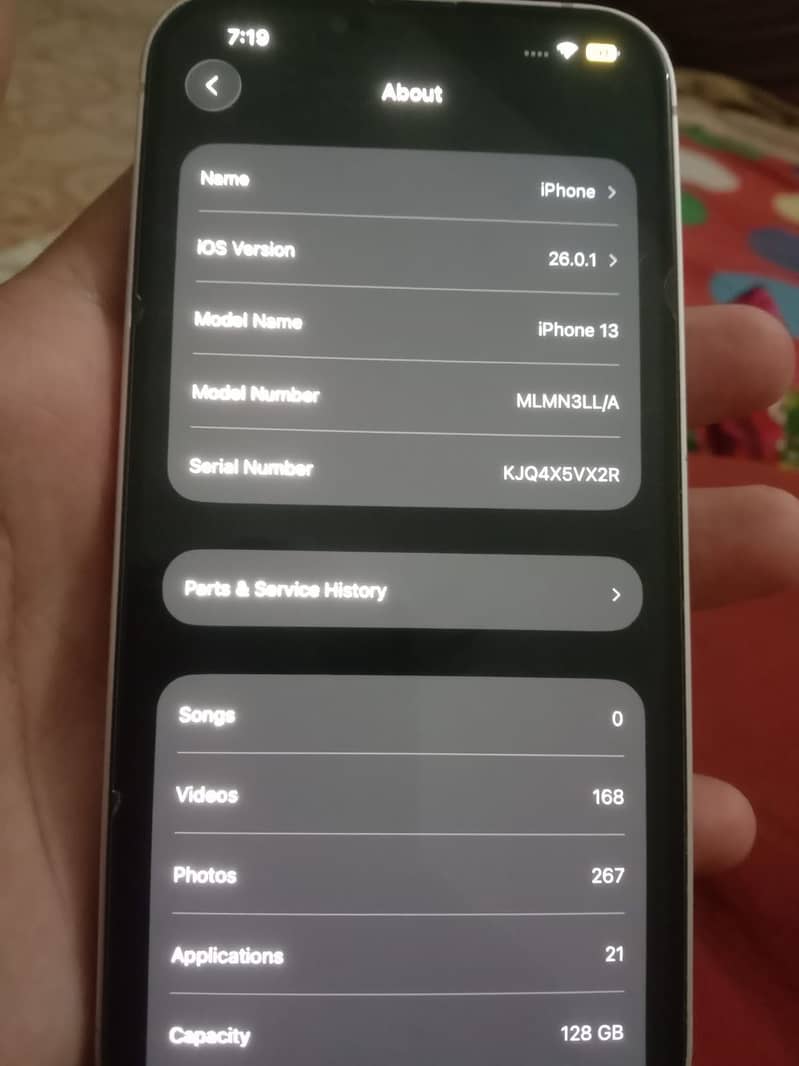 Apple iPhone 13 4