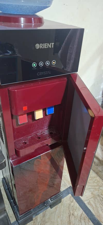 ORIENT WATER DISPENSER CRYSTEL GLASS DOOR