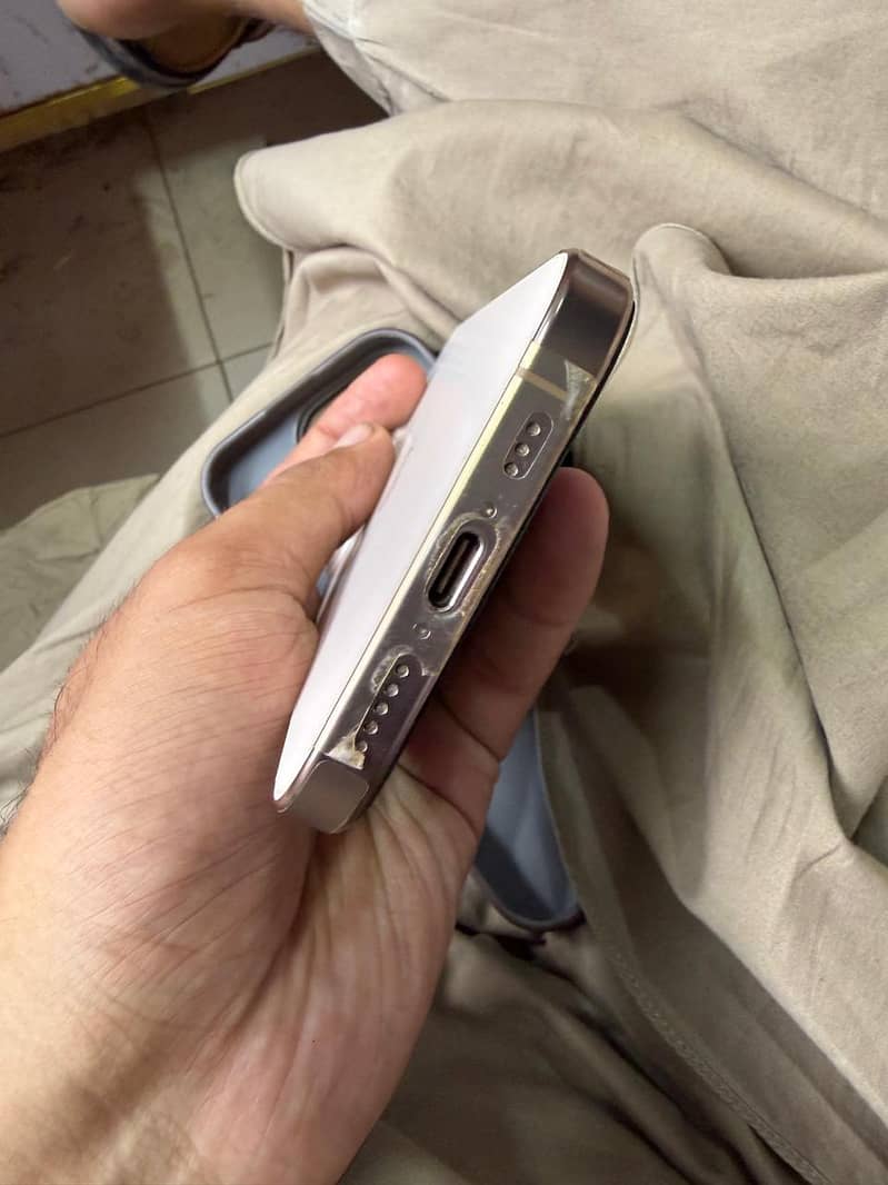 iphone 16 pro 1