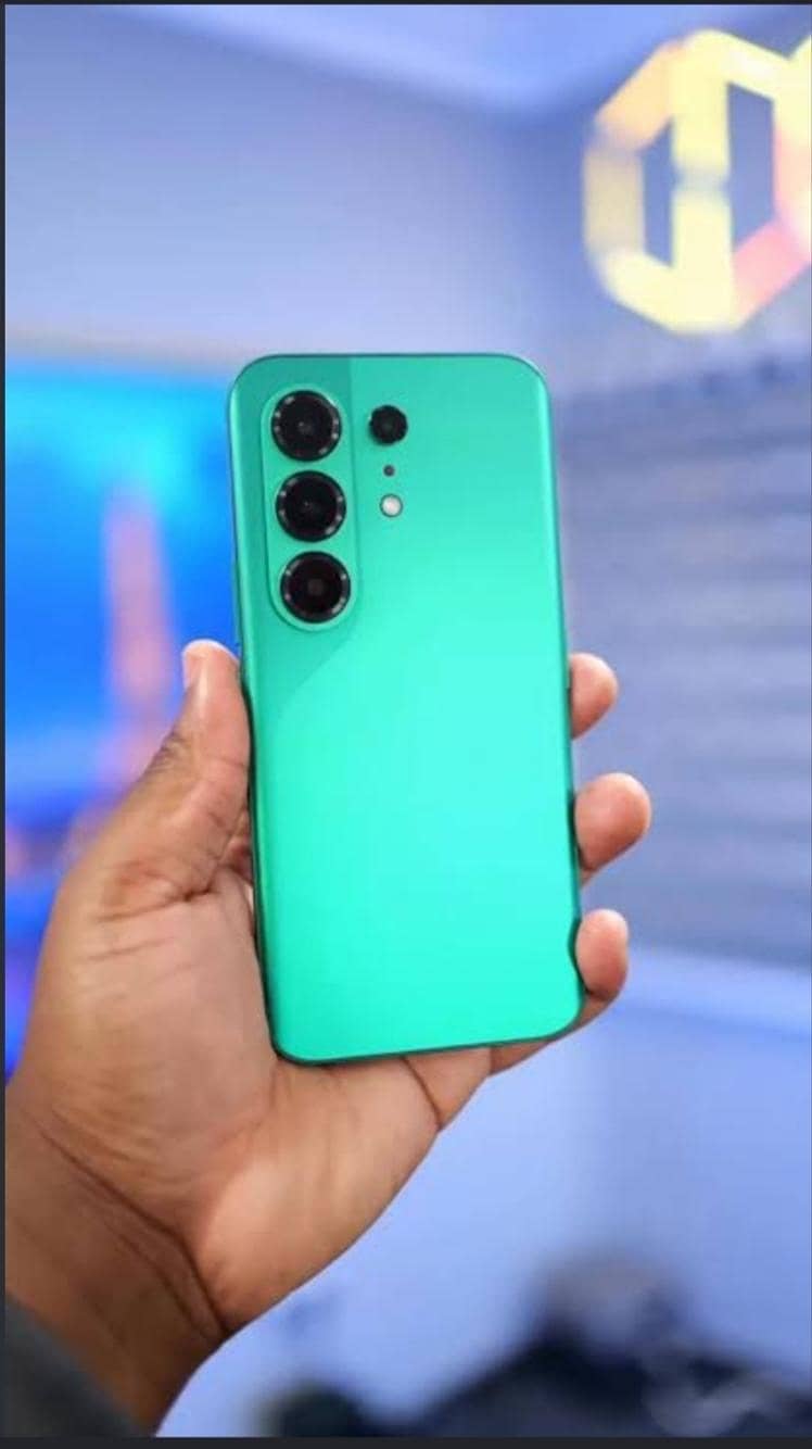 Tecno CAMON 40 Pro 2