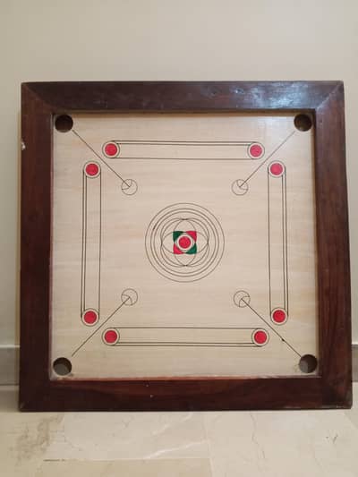 New Carrom Board with Gotiyan & Striker