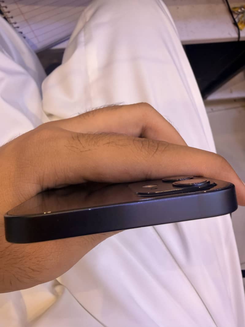 Apple iPhone 12 2