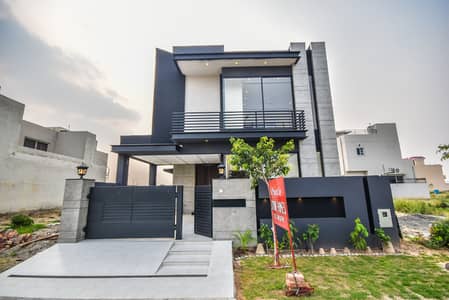 5 MARLA FULLY MODERN VILLA FOR SALE IN DHA PHASE 9 TOWN