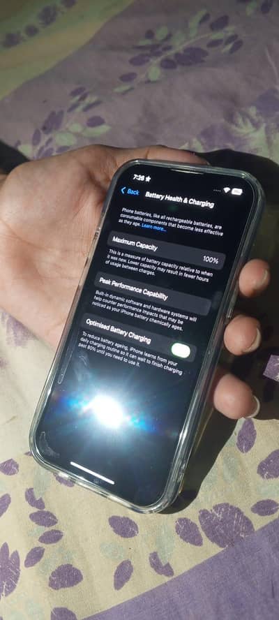 Apple iPhone 13