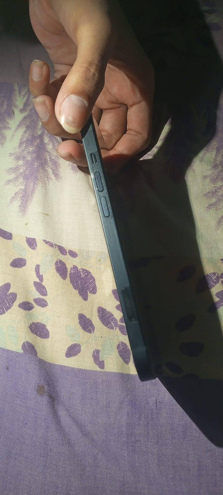 Apple iPhone 13 2