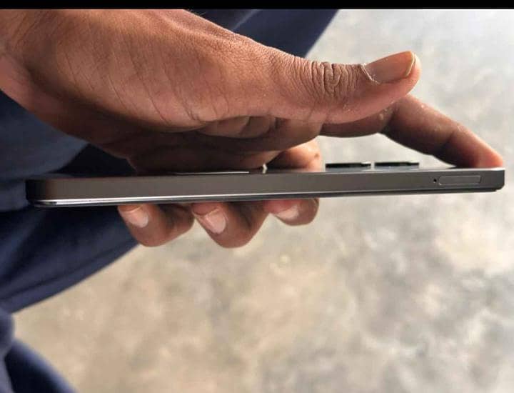 Realme Note 60x 2