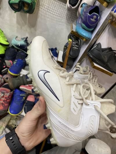 Football shoes