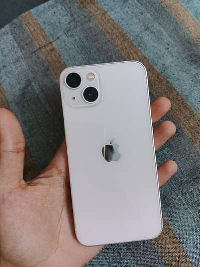 Apple iPhone 13