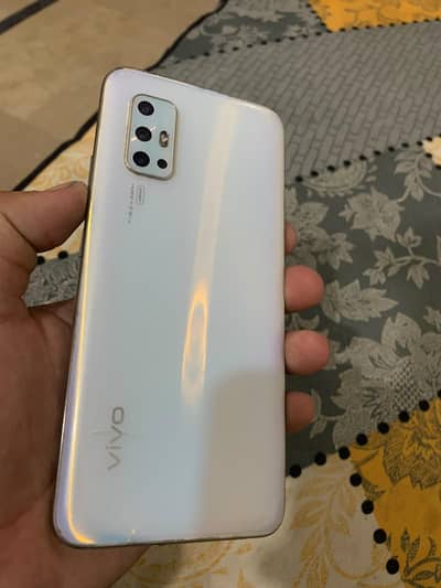 Vivo V17